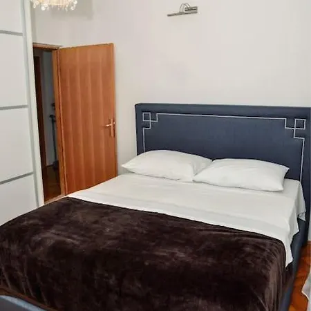 Flavija Apartment *